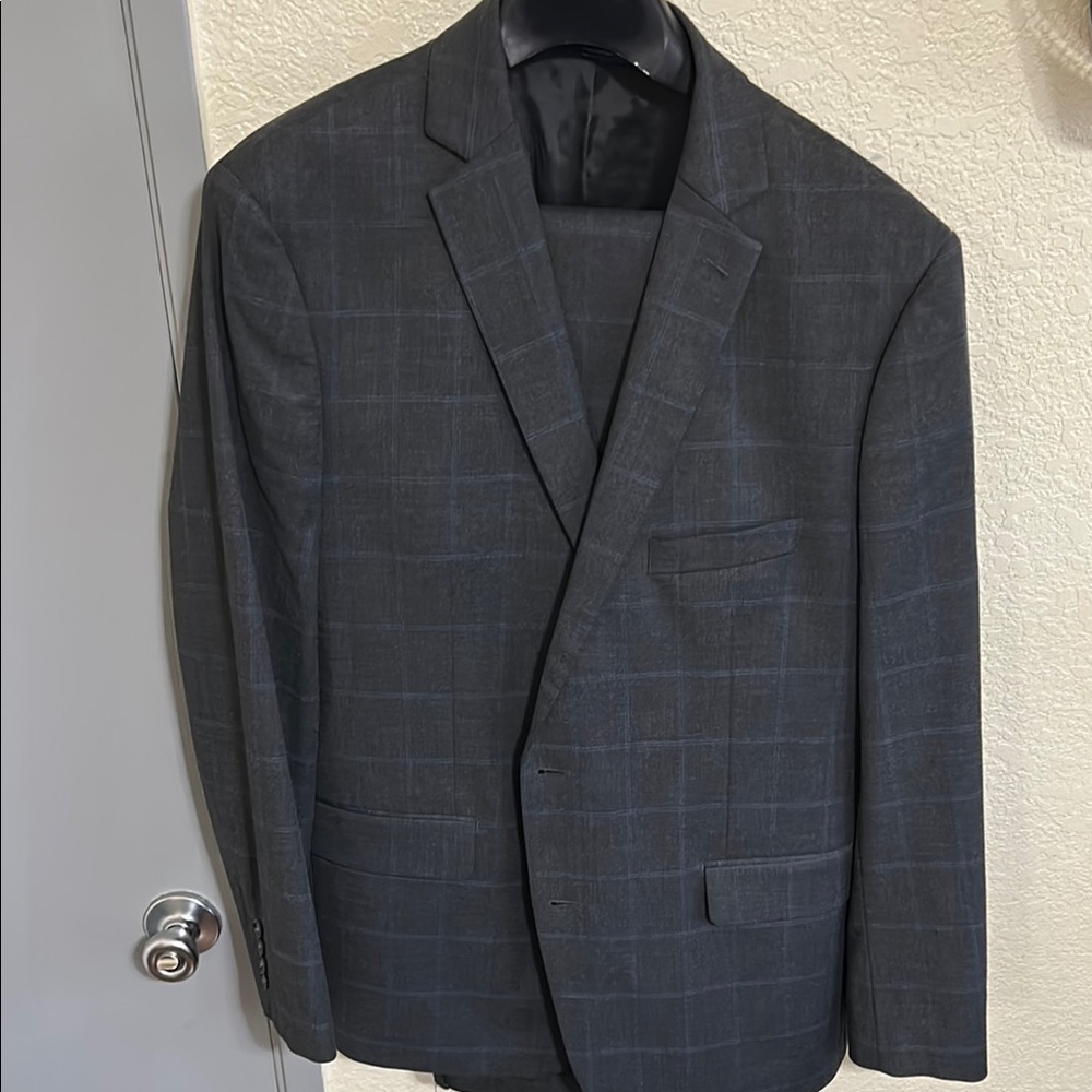 Apt. 9 Gray Sport Coat with Classic Notch Lapels